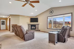 4695 Millatti Ln, La Crosse, WI 54601 - Photo 5