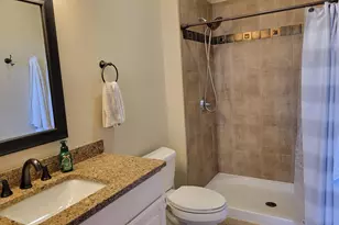 2136 N Commerce St, Milwaukee, WI 53212 - Photo 23