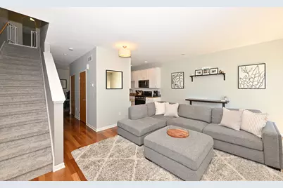 2136 N Commerce St, Milwaukee, WI 53212 - Photo 15