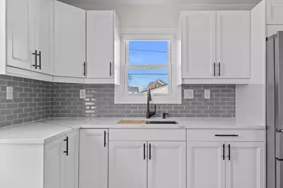 3223 S 25th St, Milwaukee, WI 53215 - Photo 7