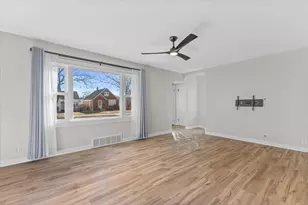 3223 S 25th St, Milwaukee, WI 53215 - Photo 13