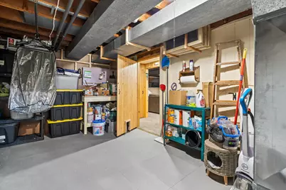 1111  Shorecrest Dr, Racine, WI 53402 - Photo 25