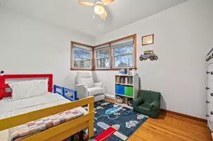 1111 Shorecrest Dr, Racine, WI 53402 - Photo 13