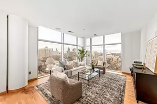 601 E Ogden Ave, Milwaukee, WI 53202 - Photo 11