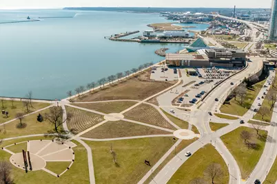 601 E Ogden Ave #810, Milwaukee, WI 53202 - Photo 51