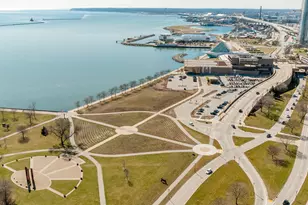 601 E Ogden Ave, Milwaukee, WI 53202 - Photo 51