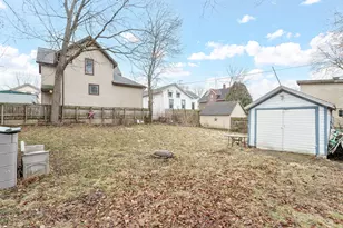 119 E Green St, Watertown, WI 53098 - Photo 35