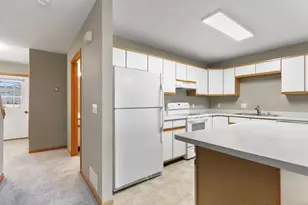 3207 Randolph Rd, Janesville, WI 53546 - Photo 7