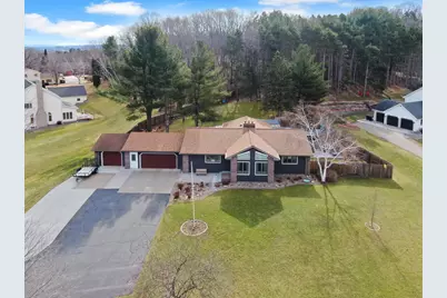 1719 S Highland Dr, Sparta, WI 54656 - Photo 3