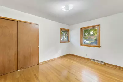 6441 N 49th St, Milwaukee, WI 53223 - Photo 11