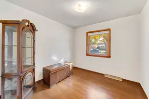 6441 N 49th St, Milwaukee, WI 53223 - Photo 9