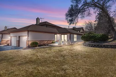 8827 W Knoll Ct, Franklin, WI 53132 - Photo 1