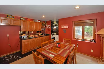 6244  Partridge Hills Dr, Racine, WI 53406 - Photo 25