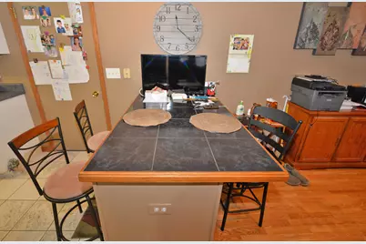 6244  Partridge Hills Dr, Racine, WI 53406 - Photo 7