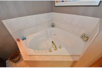 6244  Partridge Hills Dr, Racine, WI 53406 - Photo 13