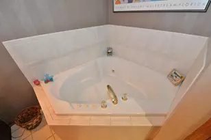 6244 Partridge Hills Dr, Racine, WI 53406 - Photo 13