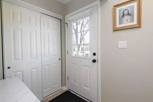 2018 N 114th St, Wauwatosa, WI 53226 - Photo 5