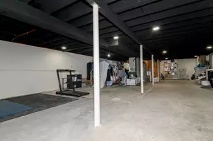 2018 N 114th St, Wauwatosa, WI 53226 - Photo 31