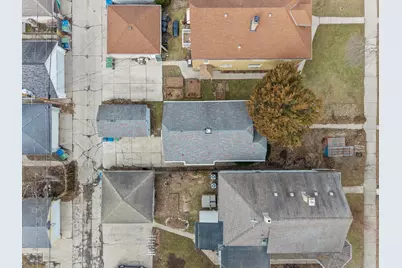 3137 S Pine Ave, Milwaukee, WI 53207 - Photo 21