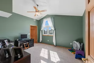 17940 W Jacob's Ridge Ct, New Berlin, WI 53146 - Photo 25