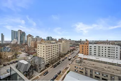 1313 N Franklin Pl #902, Milwaukee, WI 53202 - Photo 19