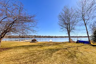 W336N6496 Lakeview Dr, Merton, WI 53066 - Photo 3