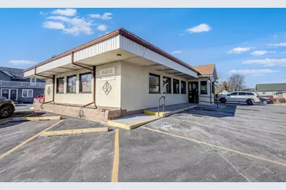 2604  Custer St, Manitowoc, WI 54220 - Photo 1