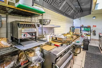 2604  Custer St, Manitowoc, WI 54220 - Photo 25