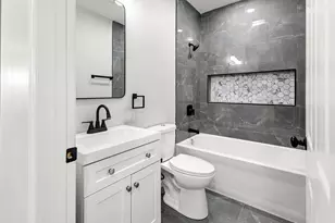 2774 N 7th St, Milwaukee, WI 53212 - Photo 11