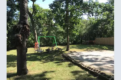 443 N Grandview Blvd, Waukesha, WI 53188 - Photo 9