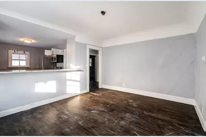 1747 S 28th St, Milwaukee, WI 53215 - Photo 9