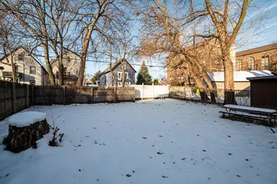1747 S 28th St, Milwaukee, WI 53215 - Photo 25