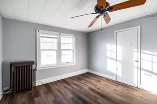 1747 S 28th St, Milwaukee, WI 53215 - Photo 15