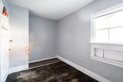 1747 S 28th St, Milwaukee, WI 53215 - Photo 11