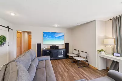 6801  Lorraine Cir, Racine, WI 53185 - Photo 15