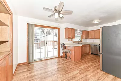 7038 W Lakefield Dr, Milwaukee, WI 53219 - Photo 9