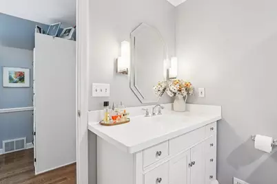 840  Kurtis Dr, Elm Grove, WI 53122 - Photo 25