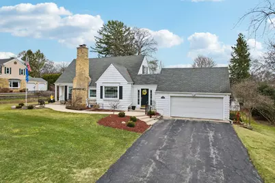 840  Kurtis Dr, Elm Grove, WI 53122 - Photo 25