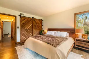 923 W Montclaire Ave, Glendale, WI 53217 - Photo 17