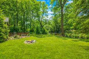 923 W Montclaire Ave, Glendale, WI 53217 - Photo 37