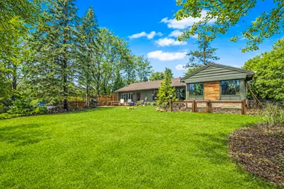 923 W Montclaire Ave, Glendale, WI 53217 - Photo 35