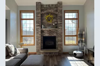 7439  Lee Rd, Hartford, WI 53027 - Photo 9