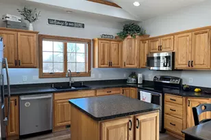 7439 Lee Rd, Hartford, WI 53027 - Photo 11