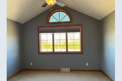 7439  Lee Rd, Hartford, WI 53027 - Photo 31