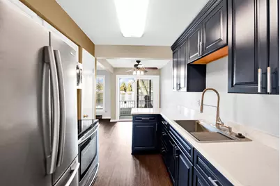 300  Foxwood Dr #147, Racine, WI 53185 - Photo 3