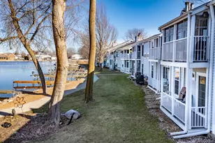 300 Foxwood Dr, Racine, WI 53185 - Photo 5