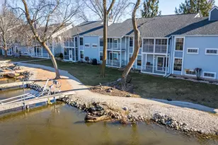 300 Foxwood Dr, Racine, WI 53185 - Photo 43