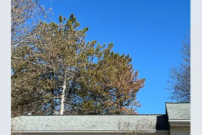 6908 W Greenbrook Ct, Milwaukee, WI 53223 - Photo 9