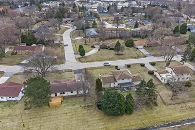 4884 W Willow Rd, Brown Deer, WI 53223 - Photo 37