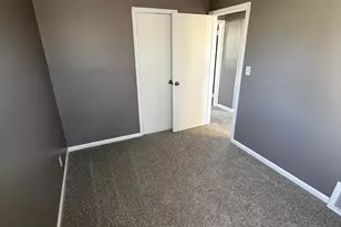 5483 N 58th St, Milwaukee, WI 53218 - Photo 5